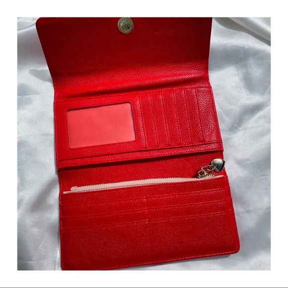 REVIEW Red Quilted Bow Large Wallet - Picture 4 of 6